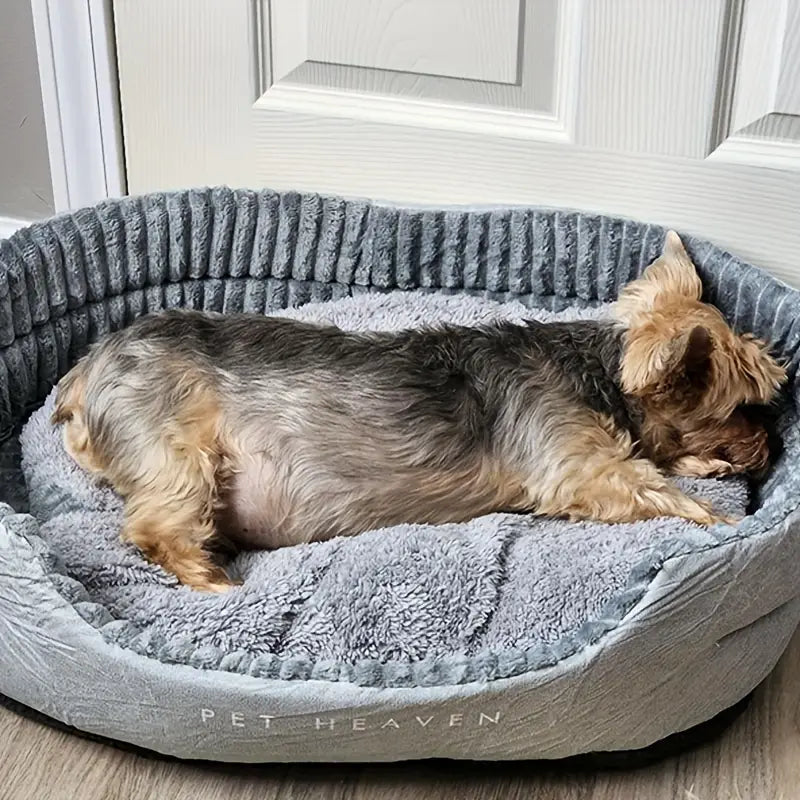 Dreamcatcher Plush Dog Bed – Washable & Bite Resistant