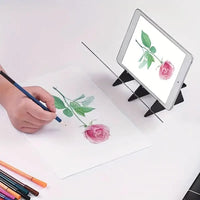 Creative Projection Sketching Tool Set for Artists